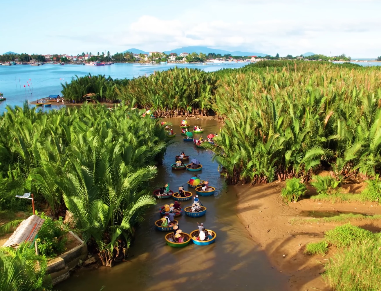 Central Vietnam Packages - A Luxury 6-Day Journey to the Heart of Vietnam’s Heritage.